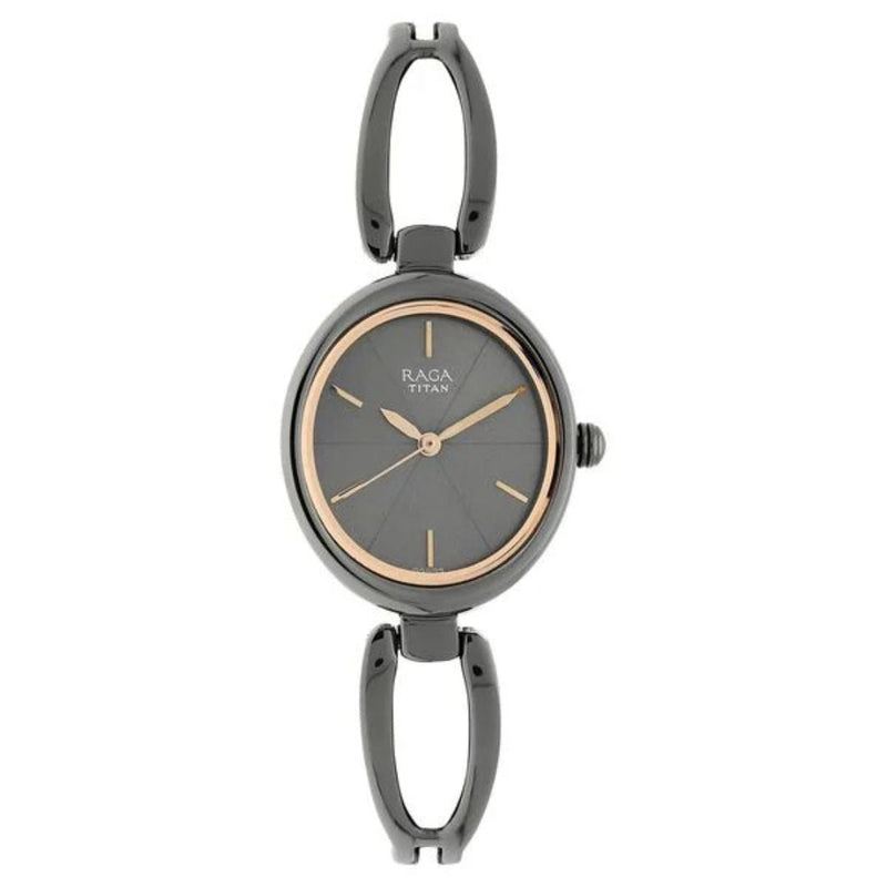 Titan Viva NT2579QM01 Watch