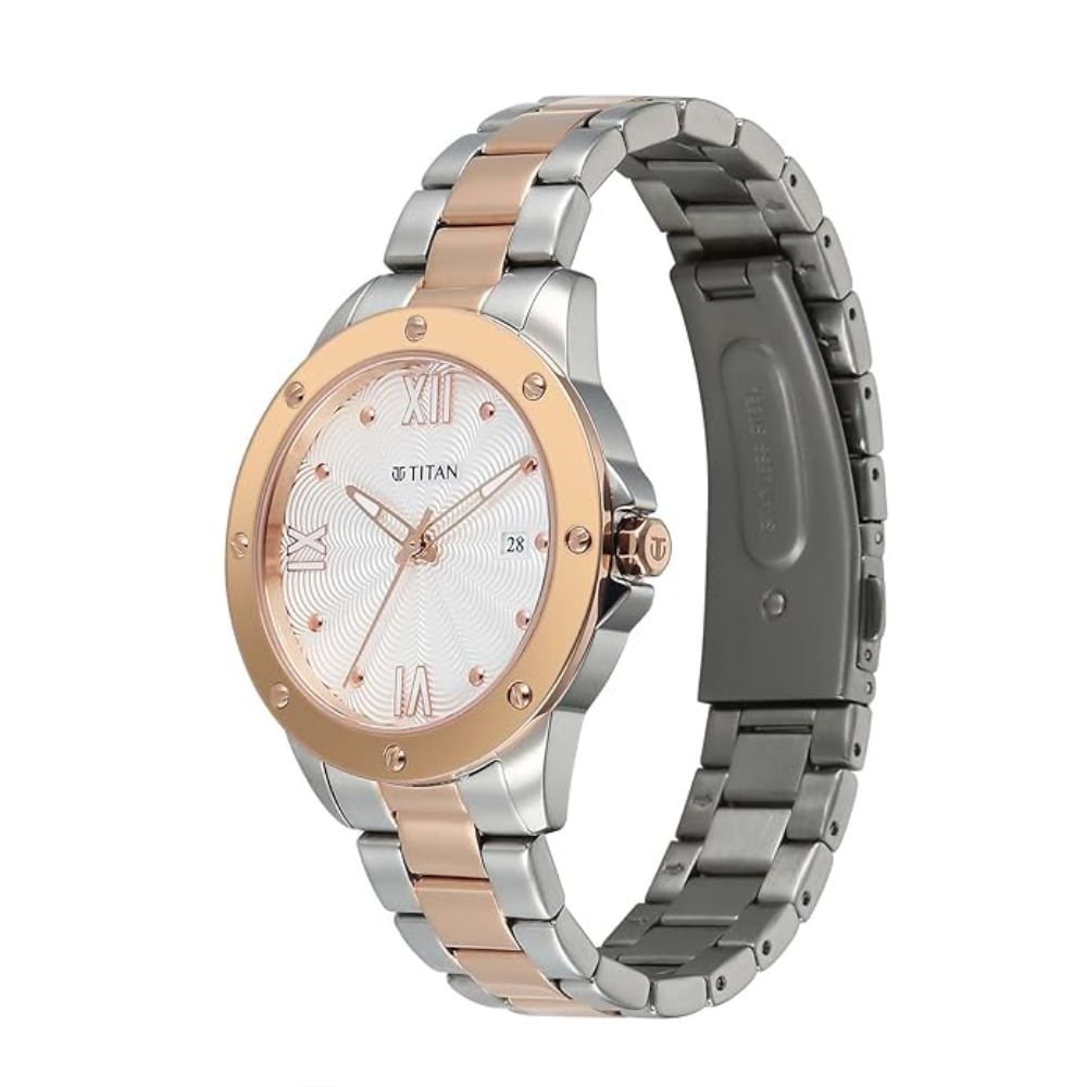 Titan Glamour White Women's Watch 95334KM01