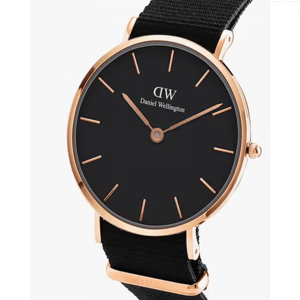Daniel Wellington Petite Analogue Round Black Dial Women's Water Resistant Watch DW00100247