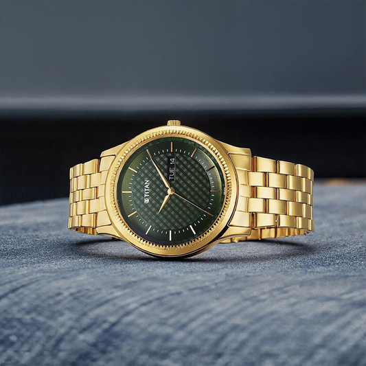 Titan Karishma Green Dial Stainless Steel Strap Men's Watch 1824YM02