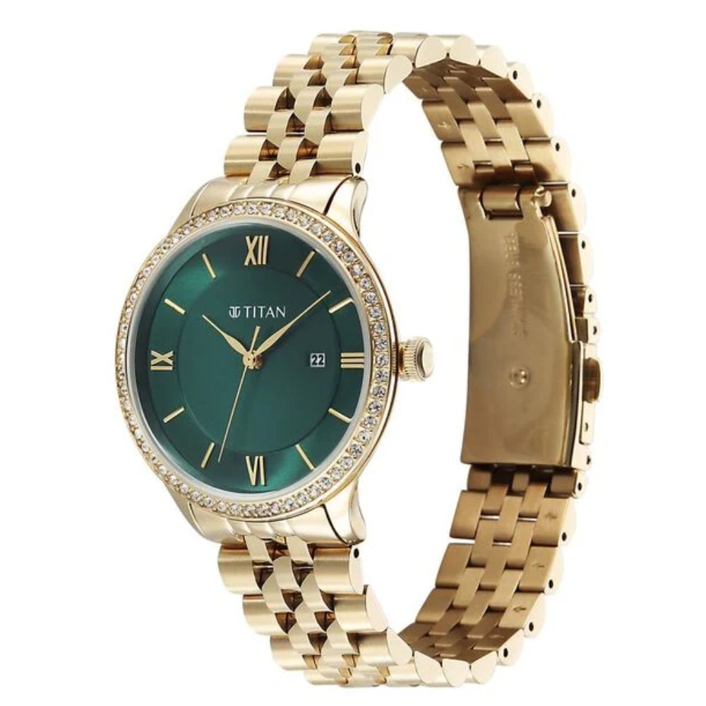 Titan Prestige Green Women's Watch 95247YM01
