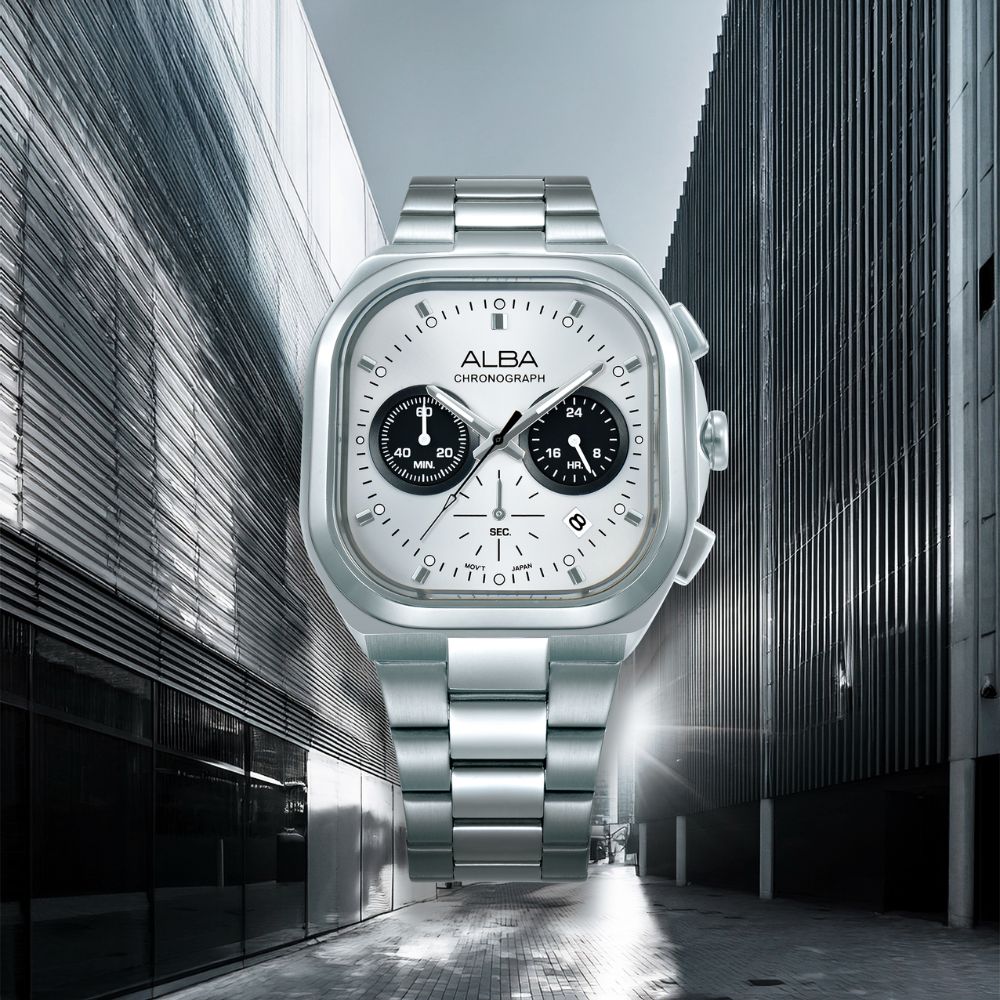 Alba White and Black Men Watch AT3L07X1