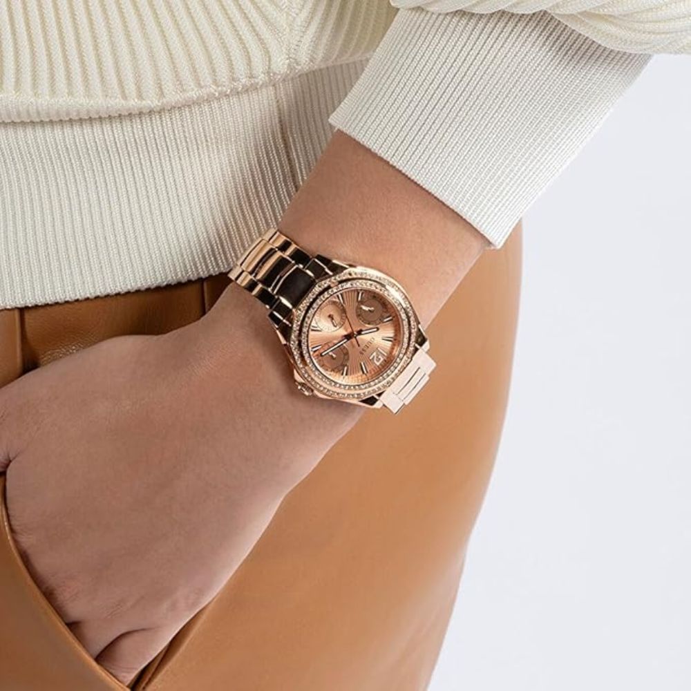 GUESS White Women's Watch GW0685L3
